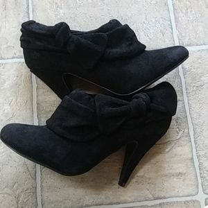 Women's Size 7 Rocket Dog Boots